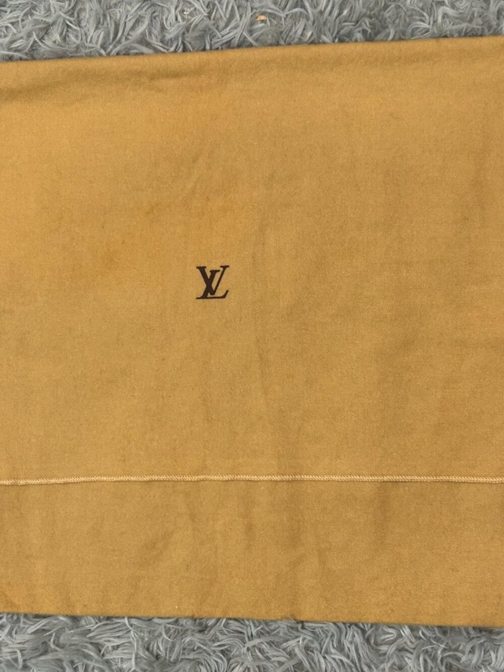 Authentic Louis Vuitton LV Logo Tan Dust Bag 18" × 13.5" - Picture 2 of 3